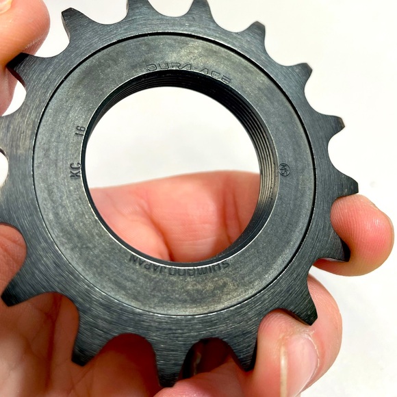 Shimano Dura Ace SS-7600 Track Sprocket 16T - Picture 8 of 9